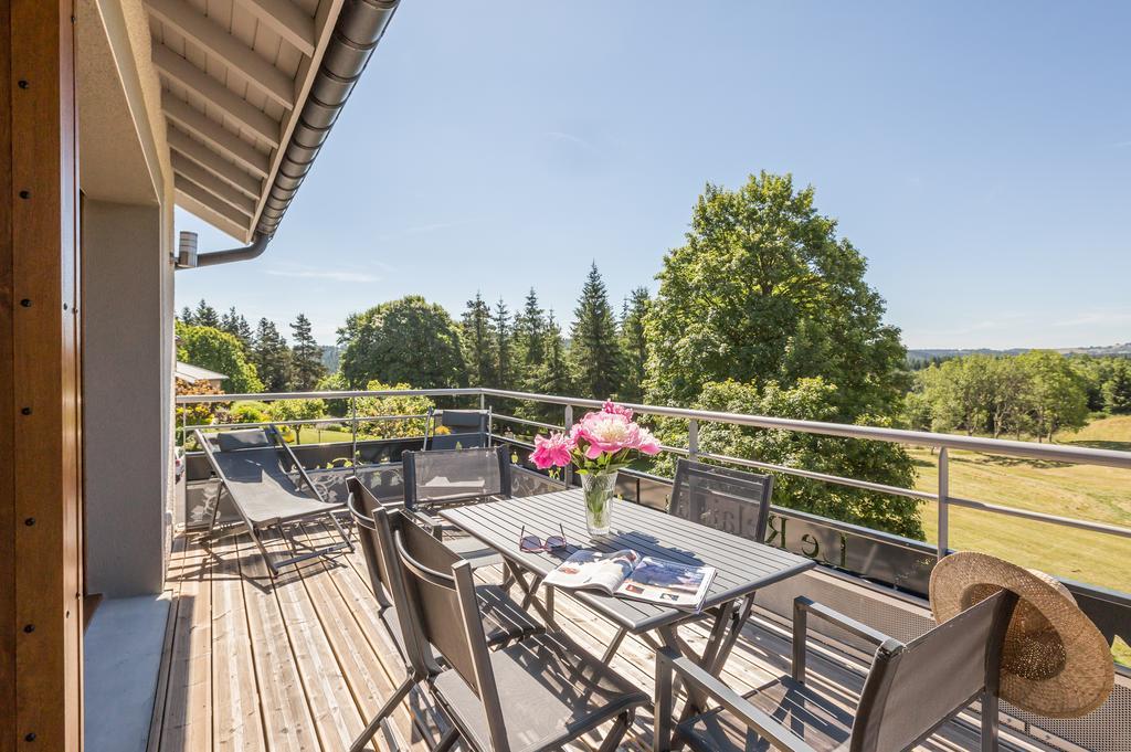 Logis Hotel Le Relais Du Bois Vialotte Льо Шамбон-сюр-Линьон Екстериор снимка