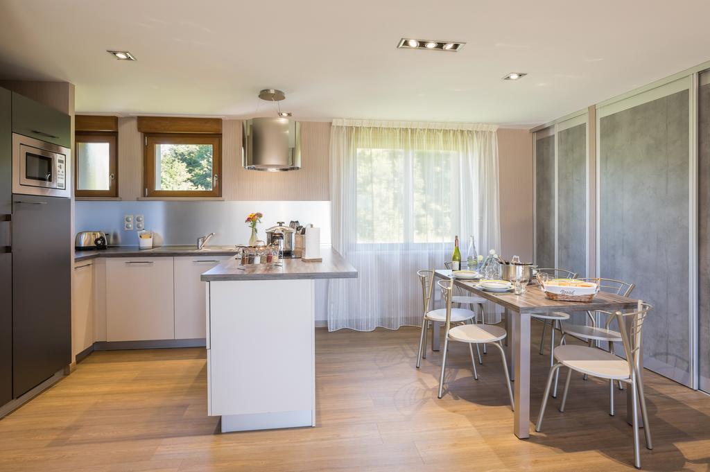 Logis Hotel Le Relais Du Bois Vialotte Льо Шамбон-сюр-Линьон Екстериор снимка