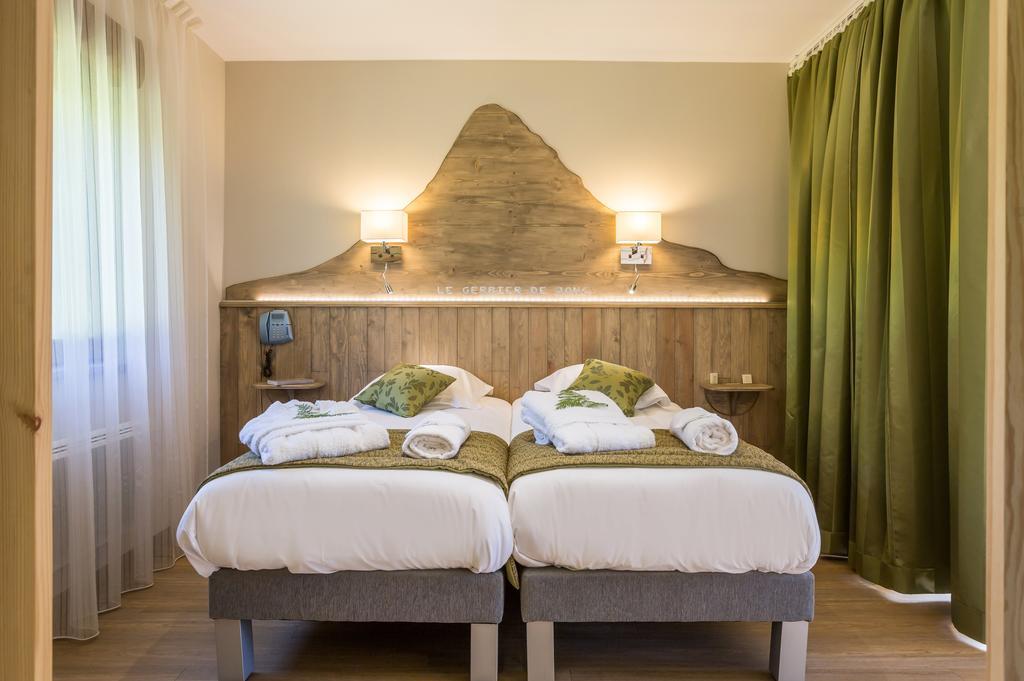 Logis Hotel Le Relais Du Bois Vialotte Льо Шамбон-сюр-Линьон Екстериор снимка