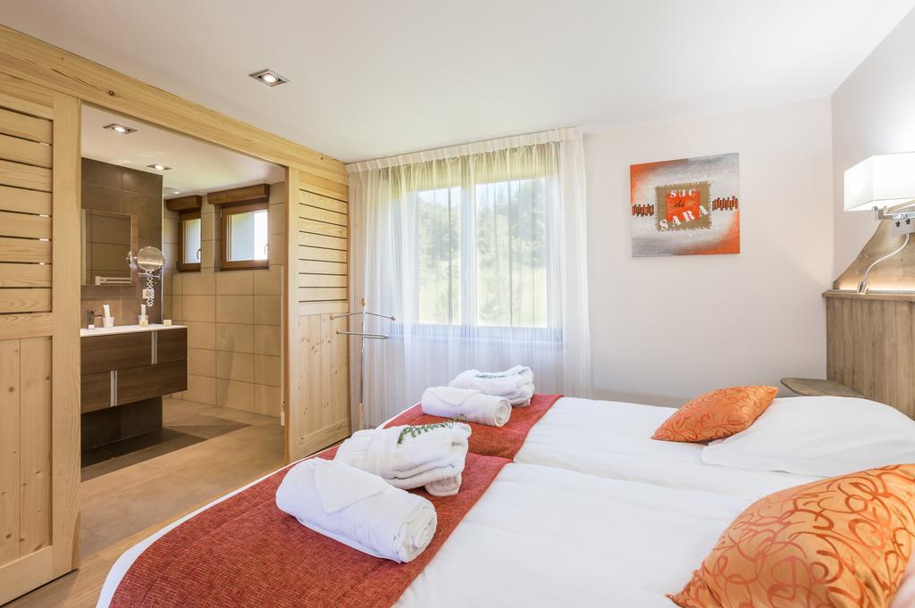 Logis Hotel Le Relais Du Bois Vialotte Льо Шамбон-сюр-Линьон Екстериор снимка